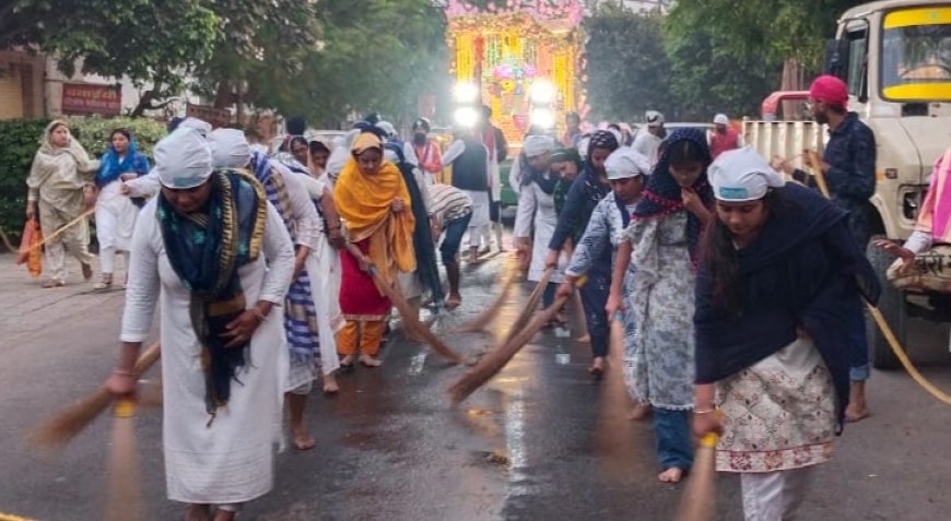 गुरुद्वारा विजय नगर से अमृतवेला परिवार ने निकाली प्रभात फेरी