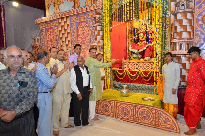 नरसी लीला का मनोहारी मंचन, गौशाला में गूंज रहे श्रीकृष्ण के जयघोष