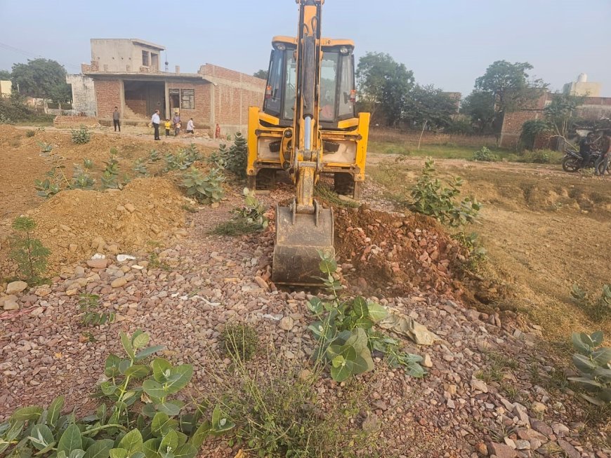 एडीए ने दो अवैध कॉलोनियों की बुनियाद ही उधेड़ डाली