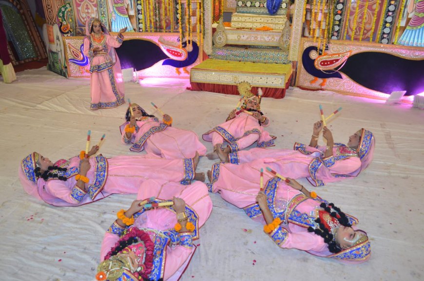 श्रीकृष्ण लीला में नटखट की लीलाओं को देख भक्त हुए भाव-विभोर 