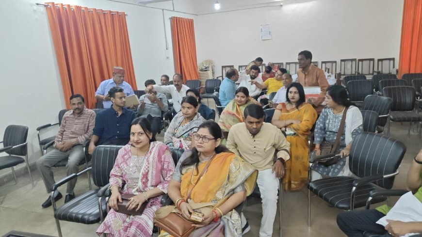 प्रापर सूचना न देने पर पार्षदों ने कर दिया कार्यशाला का बहिष्कार, अफसर बुलाते रहे पर नहीं आए