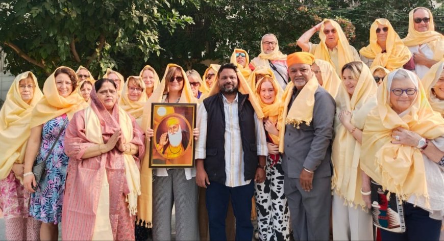 फ्रांस का पर्यटक दल भी प्रकाश पर्व की खुशी में हुआ शामिल