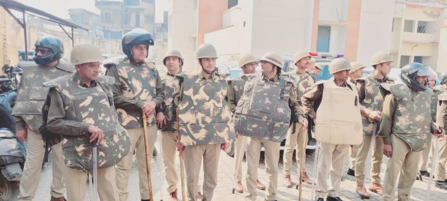 पुलिस ने कोतवाली क्षेत्र में शातिर अपराधी का दो मंजिला मकान किया कुर्क 