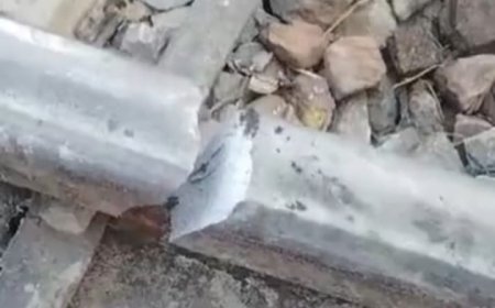 पीलीभीत सेक्शन में रेल पटरी टूटकर दो हिस्सों में बंटी, ट्रेनों का आवागमन प्रभावित