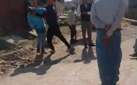 दबंगों ने पंचायत अधिकारी को पीट डाला, सरकारी दस्तावेज फाड़ दिए