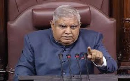 जगदीप धनखड़ के खिलाफ राज्यसभा में विपक्ष ने पेश किया अविश्वास प्रस्ताव