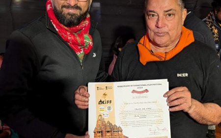 खजुराहो फ़िल्म फेस्टिवल मेँ आगरा की फ़िल्म तलाक़ अब नहीं को मिला सम्मान