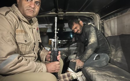 शमसाबाद पुलिस ने मुठभेड़ में पकड़ा लुटेरा, पैर में गोली लगी   