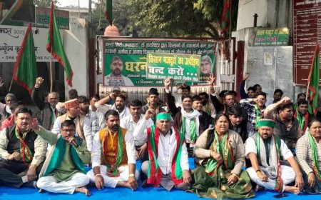 गेट बंद कराने की प्रतिक्रिया, एडीए ऒफिस पर बढ़ गई किसानों की संख्या बढ़ गई