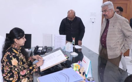 रेलवे भूमि पर सिटी फॉरेस्ट विकसित हो, कमिश्नर को ज्ञापन   