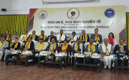 महामना मालवीय की जयंती पर विभूतियों को महामना रत्न सम्मान   