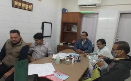 गुर्दा रोगियों का परीक्षण, डॊक्टर बोले- डायबिटीज की नियमित जांच कराते रहें   