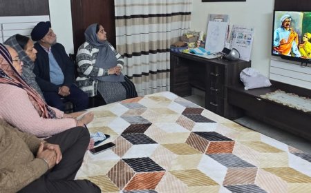 वीर बाल दिवसः सीएम आवास पर कीर्तन दरबार को आगरा के गुरुद्वारों में लाइव देखा गया   