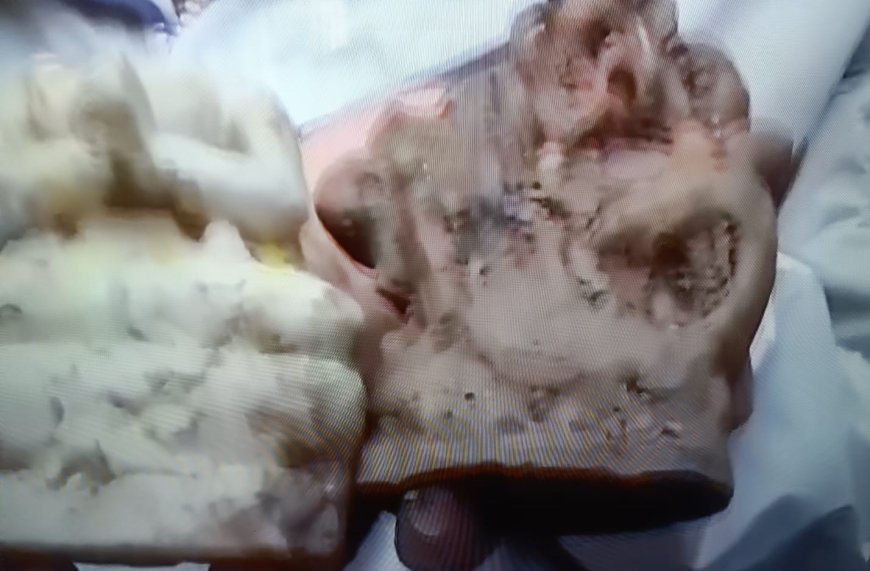 संभल के कुएं में तीसरी मूर्ति और मिली, तीनों खंडित हैं   