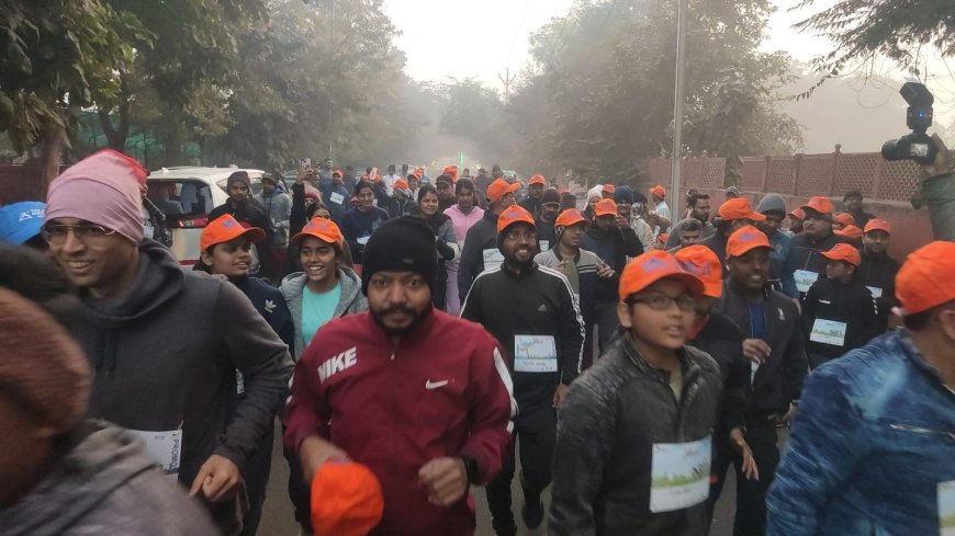 हॉफ मैराथन के दूसरे प्रोमो में बच्चों से लेकर बुजुर्ग दौड़े   