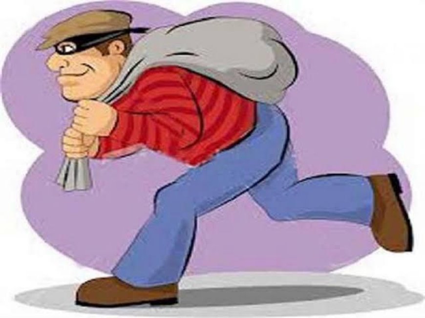 ज्वेलर्स की दुकान का शटर तोड़कर लाखों की ज्वेलरी चोरी