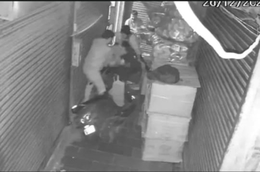 व्यापारी और उसके भतीजे ने एक लुटेरा दबोचा, दूसरा पुलिस ने पकड़ा   