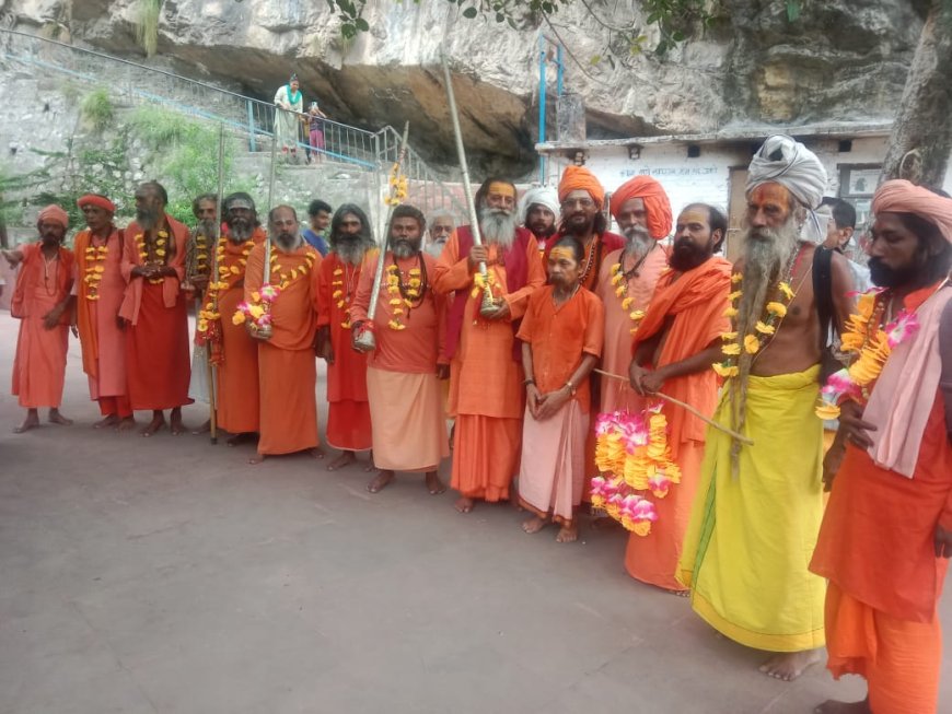 प्रयागराज महाकुम्भ आ रही है पवित्र छड़ी यात्रा