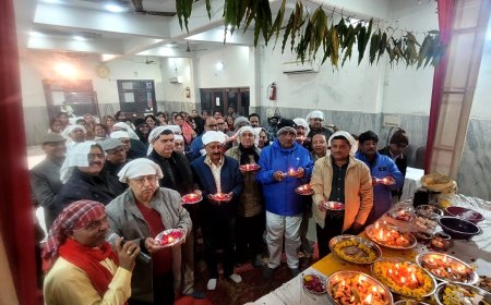 51 ज्योतियों और गीत-संगीत से किया नये साल का स्वागत