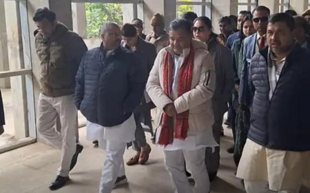 प्रभारी मंत्री को निर्माणाधीन शिवाजी म्यूजियम में दिख गईं दरारें   