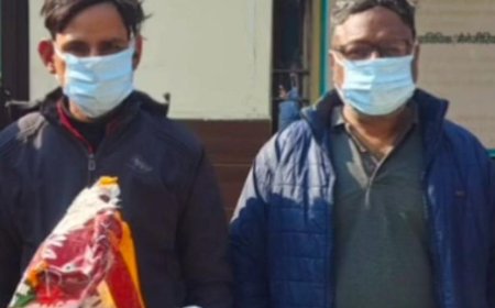 एत्मादपुर पुलिस ने पकड़े दो युवक जो जाली नोट तैयार करते थे   