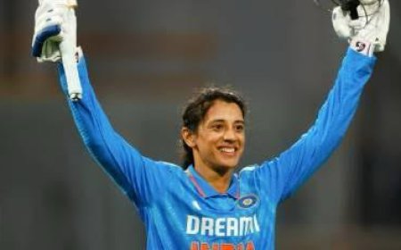 स्मृति मंधाना ने 70 गेंदों में ठोका शतक, भारत की सबसे तेज शतक लगाने वाली महिला क्रिकेटर बनीं