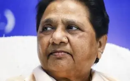 मायावती को बड़ी राहत, मूर्तियां लगवाने से संबंधित केस बंद करने का सुप्रीम आदेश