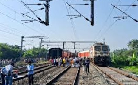 जलगांव में रेल हादसा, आठ लोगों की मौत
