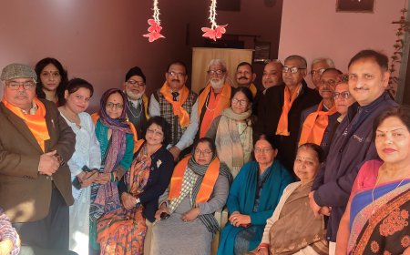 ताज लिटरेचर क्लब की काव्य गोष्ठी में पढ़ी गईं देशभक्ति से ओतप्रोत रचनाएं