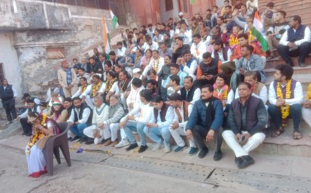 गणतंत्र के जुलूस की व्यवस्थाएं न करने पर डीएम, नगरायुक्त और मेयर को नोटिस