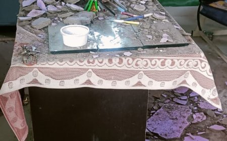 फतेहाबाद क्षेत्र में स्कूल का प्लास्टर गिरा, बाल-बाल बचे बच्चे