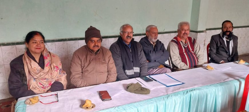 मालगोदाम के मामले में आगरा के जनप्रतिनिधि चुप क्यों हैं?