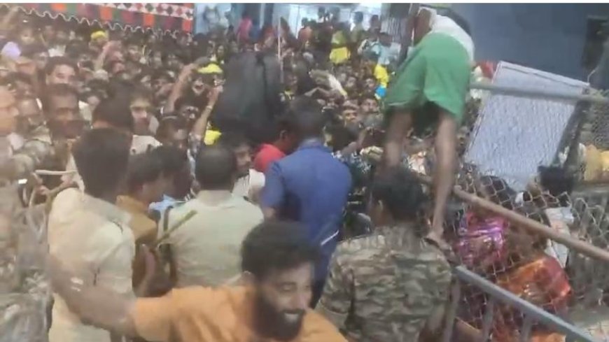 तिरुपति में भगदड़, छह श्रद्धालुओं की मौत