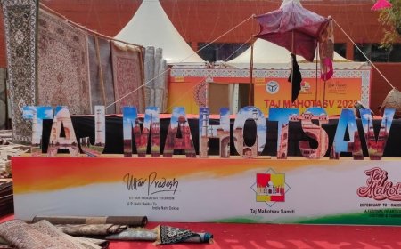 ताज महोत्सव: स्थानीय मेला या वैश्विक पर्यटन के लिए एक खोया अवसर?