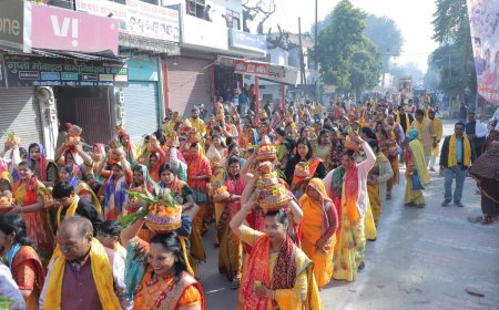 डिफेंस एस्टेट में भव्य कलश यात्रा संग शुरू हुई श्रीमद भागवत कथा