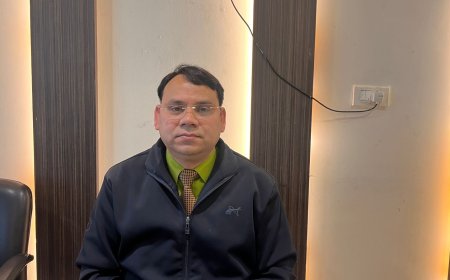 पुलिस ने एक डॊक्टर को आत्महत्या की बात कहने को मजबूर कर दिया