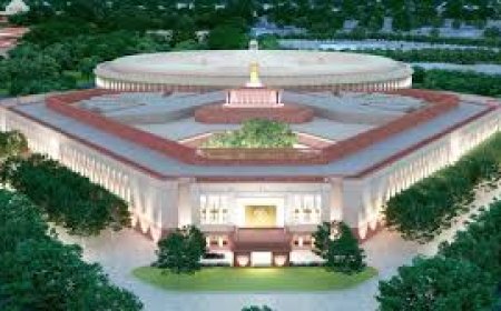 संसद में वक्फ बिल पर जेपीसी रिपोर्ट को लेकर हंगामा, लोकसभा की कार्यवाही स्थगित