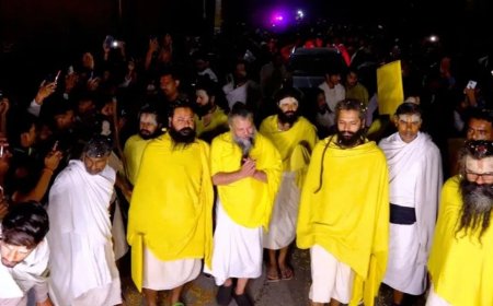 प्रेमानंद महाराज की रात्रि यात्रा रुकने पर पश्चाताप भाव में सोसाइटी