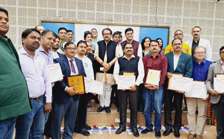 रक्तदान में एसएन के चिकित्सक भी नहीं रहे पीछे, रक्तदाताओं का हुआ सम्मान