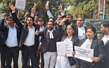 आगरा में अधिवक्ता हड़ताल पर रहे, एडवोकेट एक्ट में संशोधन मंजूर नहीं