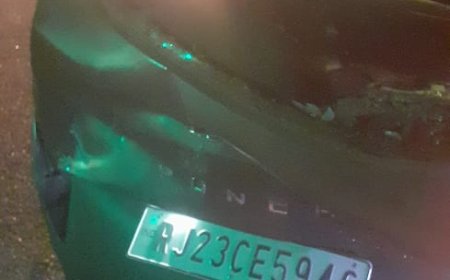 लखनऊ एक्सप्रेसवे पर कार ने दूसरी कार में टक्कर मारी, दो घायल