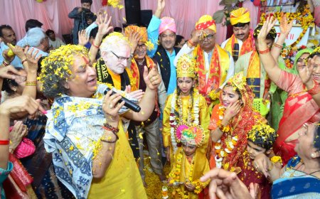 भागवत कथा में रासलीला और फूलों की होली संग श्रीकृष्ण-रुक्मणि विवाह