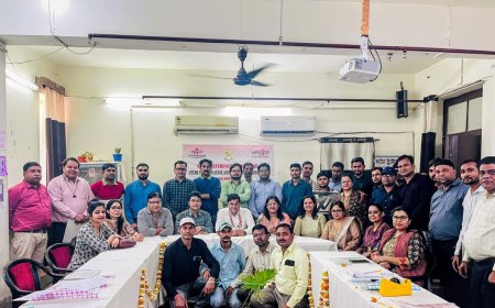 वर्कशॉप में एचआईवी पॉजिटिव मां के बच्चों की टेस्टिंग के बारे में दी जानकारी