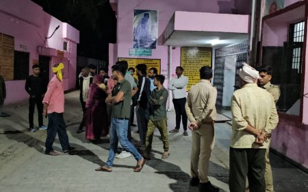 सड़क पर आई गाय से टकराकर बाइक सवार युवक की मौत