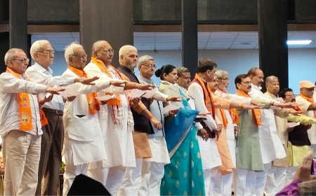 उप्र उद्योग व्यापार मंडल की नई टीम में आगरा के पांच चेहरे, शपथ ली   