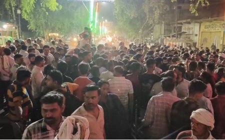 ट्रैक्टर की चपेट में आए बाइक सवार की उपचार के दौरान मौत, लोगों ने लगाया जाम