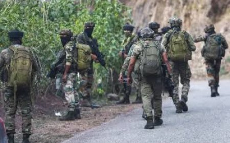 कठुआ में मुठभेड, दो आतंकवादी मारे गये, तीन जवान शहीद