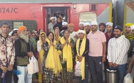 सिख तीर्थयात्रियों के स्वागत में जयकारों से गूंजा कैंट स्टेशन