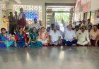 बसपा पार्षदों ने नगर आयुक्त के खिलाफ मोर्चा खोला, निगम में धरने पर बैठे