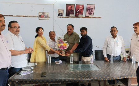 आगरा कॊलेज के समाजशास्त्र विभाग में प्राचार्य प्रो. सीके गौतम का स्वागत   